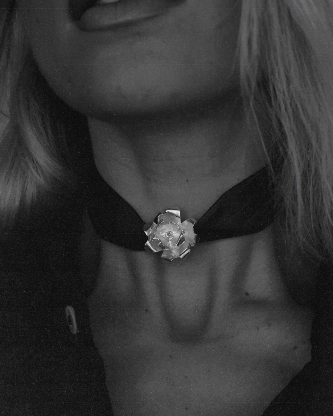 The Rose Choker - Veroni Swim × Eni Jewelry