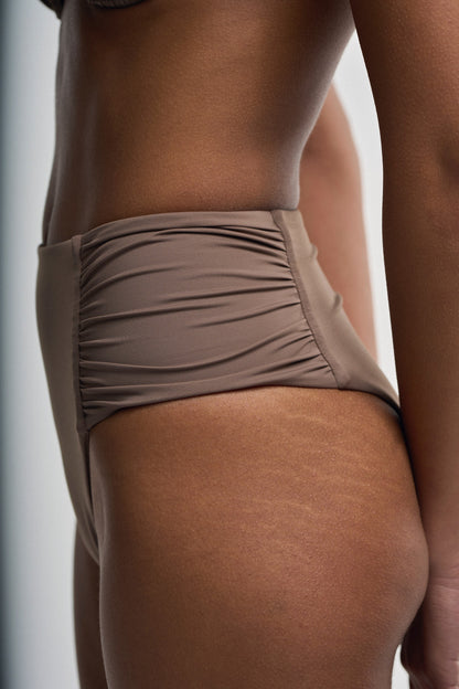 The Naomi High-Waist Bottoms